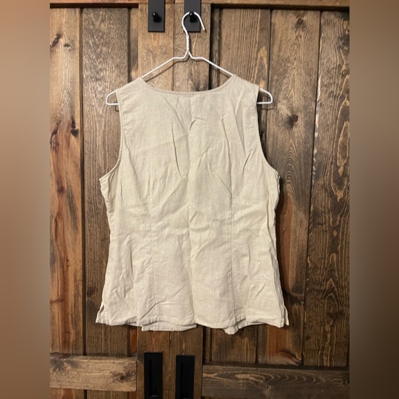 Vintage linen/rayon blend embroidered tank - Picture 3 of 6